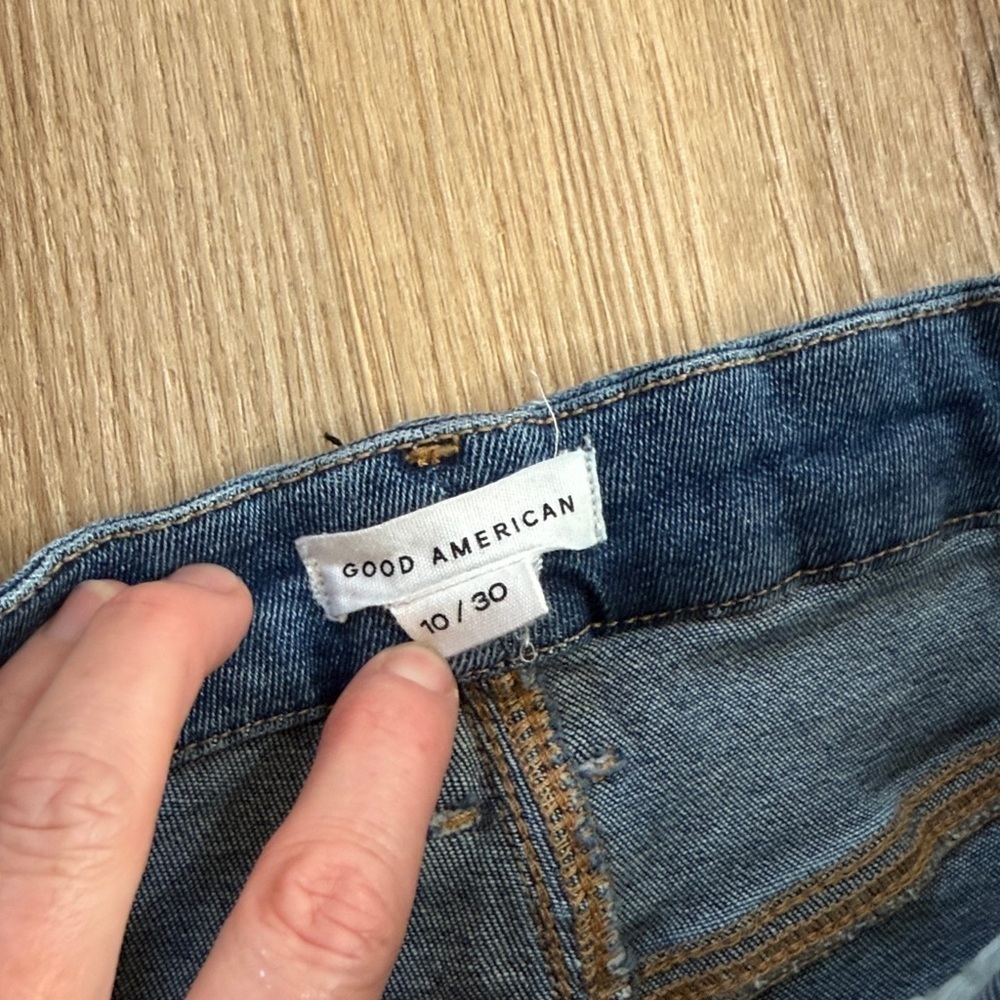 Good American Good Legs Raw Hem Skinny Jeans Medium Wash Stretch Denim 10/30 - Picture 4 of 8